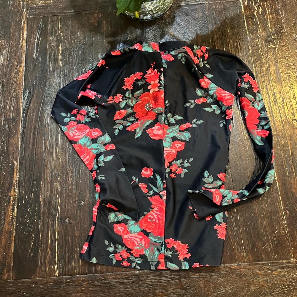 Albion Antigua Rash Guard XS - Picture 2 of 3